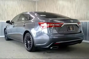 Toyota Avalon Touring 2024 d'occasion en bon état, conduite à gauche, sièges en cuir, 5 places, phares au xénon, écran tactile, caméra de recul, version américaine - Product Image 3