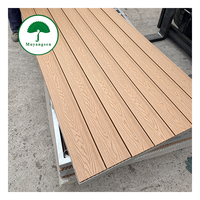 Plateforme de terrasse modulaire en WPC, résistante aux intempéries, à montage rapide, taille personnalisable, pour les événements en plein air de grande envergure