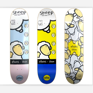 Planche de skateboard professionnelle en bois d'érable canadien, type cruiser fish, avec graphismes de haute qualité, planches pro complètes. - Product Image 1