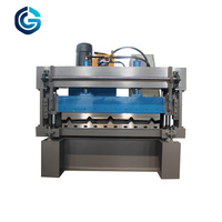 Machine de formage à froid de panneaux muraux et de toiture en acier coloré modèle 840, type tuile en acier galvanisé, avec garantie de 2 ans