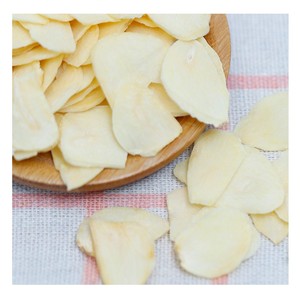 Fabricante profesional Copos de ajo de alta calidad Puro Natural Orgánico Secado de deshidratación asequible - Product Image 1