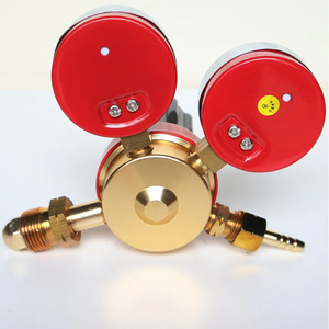 Détendeur de gaz acétylène pour bouteille d'acétylène YAMATO - Product Image 2