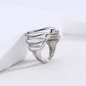 Bague de déclaration en laiton plaqué or blanc créatif pour les femmes dôme rond lisse avec cadeau de bijoux de mode de Style Punk Chunky - Product Image 2