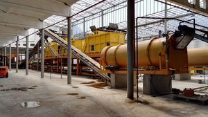 Dây chuyền sản xuất máy làm ván <span class=keywords><strong>OSB</strong></span> tự động hoàn toàn, giá bán trong ngành công nghiệp sản xuất, dây chuyền sản xuất ván dăm - Product Image 3