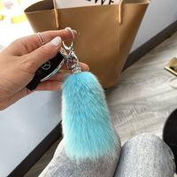 Porte-clés en fourrure de renard pour sac à main féminin