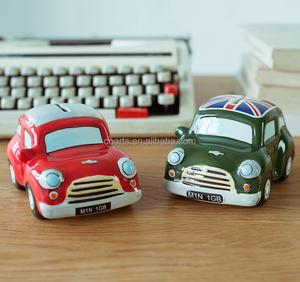 Tirelire en céramique décorative en forme de voiture personnalisée - Product Image 3