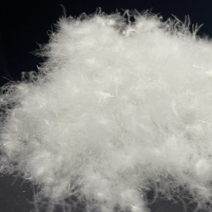 Plumón de Ganso Lavado Blanco Impermeable con Certificación OEKO-TEX para Uso en Prendas de Exterior, Estándar EN12934, Alto Poder de Relleno 700 - Product Image 3