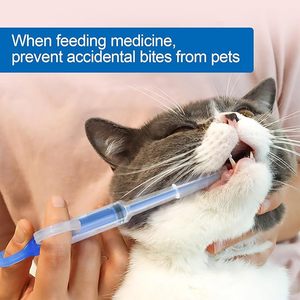 Dispenser per Medicinali per Animali Domestici, Comodo Bastoncino per Somministrazione di Pillole e Compresse di Calcio, con Iniezione d'Acqua Integrata, in Plastica per Gatti e Animali - Product Image 1