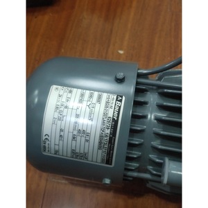 Moteur à engrenages Bauer BG05-31 D07LA4W à vis sans fin droite, pour usage industriel, fabriqué en Allemagne - Product Image 3