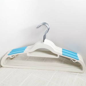 Wooden Hangers For Clothes With Smooth Finish And Natural Grain For <b>Wardrobe</b> Clothes Hangers - Product Image 1
