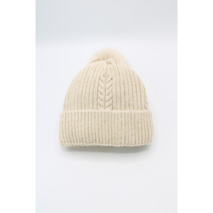 Gorro de Invierno de Tela Gris Suave con Logotipo Personalizado 13172 para Regalos de Marca Corporativa y Promoción en Clima Frío - Product Image 6