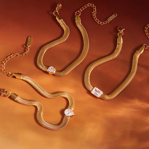 Pulsera de Cadena con Diseño de Espina de Serpiente, Tono Dorado, Incrustaciones de Circonio, Diseño Geométrico, Joyería de Moda, Regalo - Product Image 2