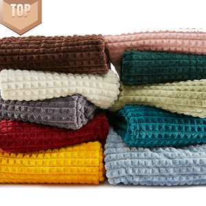 Biểu Tượng Tùy Chỉnh Ấm Cúng Mềm <span class=keywords><strong>Flannel</strong></span> Lông Cừu In Khác Rắn Sang Trọng Ấm Waffle Sọc Giường Chăn Ném Cho Mùa Đông Sofa Giường Đôi - Product Image 1