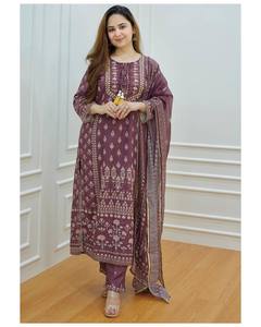 2023 recién llegados ropa mujer seda roja bordada Kurta con pantalones y Dupatta conjunto mujer traje más vendido conjunto de traje - Product Image 5