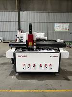 Machine de gravure CNC 3 axes SUDA GT-1325 1325 pour le bois et le PVC avec système de contrôle Syntec, moteur servo, broche simple