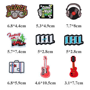 Gran oferta, tema de instrumento de <span class=keywords><strong>Rock</strong></span>, hierro en lentejuelas bordadas, logotipo de nota Musical, guitarra, bajo, <span class=keywords><strong>CD</strong></span>, cinta, saxofón, parches de música - Product Image 4