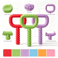 Anneau de dentition en silicone en forme de D pour bébé, qualité alimentaire, jouet de dentition pour nourrisson sans BPA, avec picots de massage, jouet à mâcher pour bébé, couleur personnalisée OEM