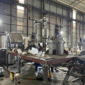 Réacteur à résine alkyde Cuve de réaction Réacteur à cuve agitée continue 2000 litres pour résine acrylique durcissable aux UV - Product Image 2