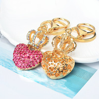 Porte-clés personnalisé en forme de cœur avec couronne, orné de strass scintillants, pendentif de sac, breloque pour sac à main pour femmes et filles