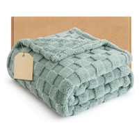 Couverture géante de qualité supérieure certifiée OEKO-TEX 100 % polyester, plaid en flanelle polaire extra large pour la maison