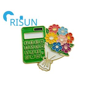 Broches en émail personnalisées pour filles, calculatrice mathématique, broches en métal, calculatrice scientifique, calcul, clavier numérique, badge en émail - Product Image 5