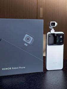Nouveau smartphone HONOR Robot Phone avec écran de 6,31 pouces, caméra à cardan en alliage de titane, caméra principale intelligente stabilisée par cardan de 200MP - Product Image 5