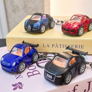 Adorable mini-voiture miniature à rétrofriction en alliage, porte-clés, cadeau original - Product Image 5