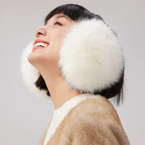 Роскошные дизайнерские зимние 100% натурального меха лисы наушники женские теплые пушистые меховые наушники - Product Image 1