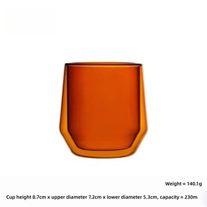 Bicchiere in Vetro Borosilicato Resistente al Calore con Beccuccio Antigoccia, Motivo Natalizio, Doppia Parete, Fatto a Mano per Uso Domestico e Caffetterie - Product Image 3