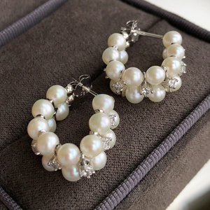 Accessoires minimalistes en perles d'eau douce simples et en forme de cercle, boucles d'oreilles, bracelets et bagues polyvalents pour femmes, pour le quotidien et le bureau - Product Image 2