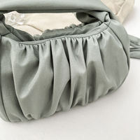 Sac plissé léger en nylon avec fermeture éclair pour femme et étudiante, résistant à l'eau, portable, style hobo, personnalisable, vente en gros