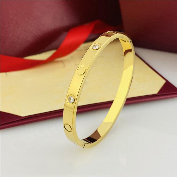 Avec Diamond Gold