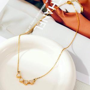 <span class=keywords><strong>Collana</strong></span> con Ciondolo a Cuore e <span class=keywords><strong>Quadrifoglio</strong></span> in Zirconi, Placcata Oro 18K, Acciaio Inossidabile Anti-Ossidazione, Magnetico a Due Vie, Regalo Trendy per Donne - Product Image 4