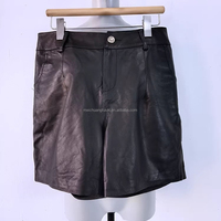 Maßgefertigte Hochgeschnittene Schwarze Leder-Shorts für Damen Abendgarderobe