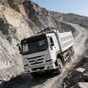 Camion benne Howo 6X4 12 roues remis à neuf, 380 CV, Euro 2, pour le transport <span class=keywords><strong>de</strong></span> minerai et les opérations sur les chantiers <span class=keywords><strong>de</strong></span> construction au Nigeria et au Ghana - Product Image 1