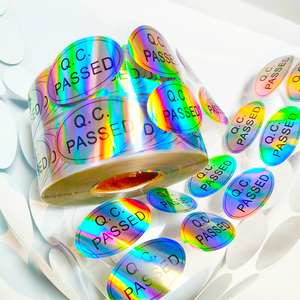 สติกเกอร์กันน้ำสีเงินแบบเลเซอร์ ผ่านการตรวจสอบคุณภาพ (QC) สำหรับการควบคุมคุณภาพสินค้าคงคลังในคลังสินค้า - Product Image 1