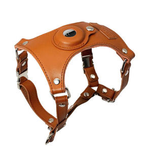 ポジショナーエアタグケースに適したカスタムブラウンレザー調節可能なメタルバックルスモールペットキャットドッグチェストストラップハーネス - Product Image 6