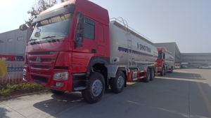 Camión Cisterna SINOTRUK 8*4 Personalizable, 35000L, Vehículo de Transporte de Líquidos Inflamables, Camión de Combustible, Vehículo de Transporte Industrial - Product Image 5