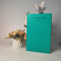 Boîtes d'emballage en papier de Noël et mariage avec logo personnalisé Collection d'ornements gaufrage stratification mate Ornement de faveur doux