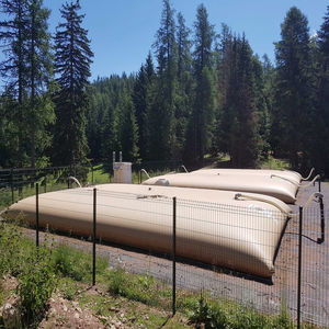 Tissu imperméable de <span class=keywords><strong>bâche</strong></span> stratifiée thermofusible antistatique ignifuge enduit de PVC pour le stockage d'eau d'étang de poissons de réservoir d'oreiller - Product Image 4