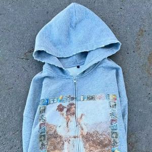 Sudadera Oversize Personalizada con Forro Ecológico Transpirable de Algodón French Terry 420GSM, Estampado DTG Gráfico, Estilo Urbano y Efecto Desgastado - Product Image 4