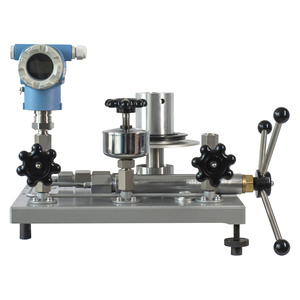 Testeur de poids mort industriel de haute précision en acier inoxydable XINYIYB, instrument de test de poids de piston haute pression 600 bars - Product Image 2