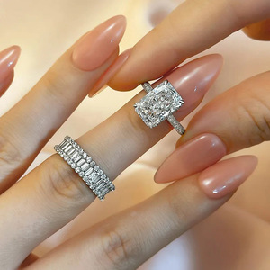 Anello di Lusso a Doppio Strato per Donne, Elegante Gioiello da Dito per Proposte e Occasioni Speciali - Product Image 3