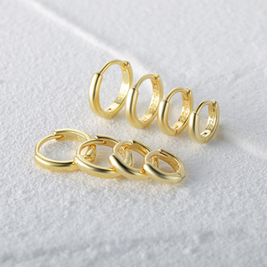 Nouvelles boucles d'oreilles créoles minimalistes en argent sterling 925 avec diamants CZ ronds de 5 mm, 6 mm, 7 mm, 8 mm, 9 mm pour femmes - Product Image 2