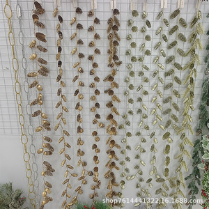 Piñas de Pino Simuladas de Plástico, Adornos para Árboles de Navidad, Accesorios para Manualidades, Piezas para Bricolaje, Estilo Europeo Americano, Forma Irregular - Product Image 2
