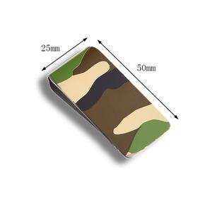Clip de Dinero de Acero Inoxidable con Diseño Personalizado de Camuflaje de Lujo - Product Image 3