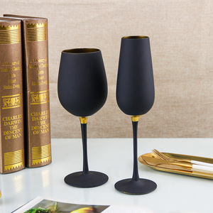 Ensemble de tasses à pied haut sablé tableau noir mat classique créatif verre à Cocktail <span class=keywords><strong>Champagne</strong></span> noir et conception de tasse à lait - Product Image 2