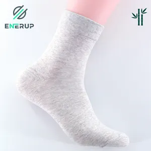 Enerup OEM/ODM Design Logo Elastic Opening Reinforced Heel Flat Seam Men's Bamboo Crew Socks
