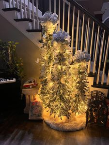 90-150cm Slim Pencil Xmas <b>Tree</b> Waterproof Fire Retardant PVC Potted <b>Tree</b> for Indoor Outdoor Holiday Decor - Product Image 3