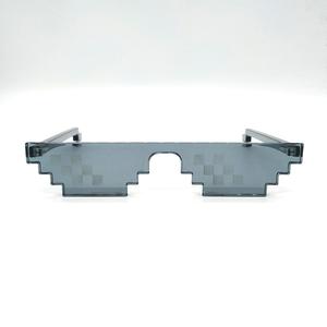 แว่นตา Original Deal With It <span class=keywords><strong>Thug</strong></span> <span class=keywords><strong>Life</strong></span> ลาย 8 บิต สไตล์เท่ๆ สำหรับผู้หญิงและผู้ชาย แว่นกันแดดสุดฮิต ตลกๆ - Product Image 4